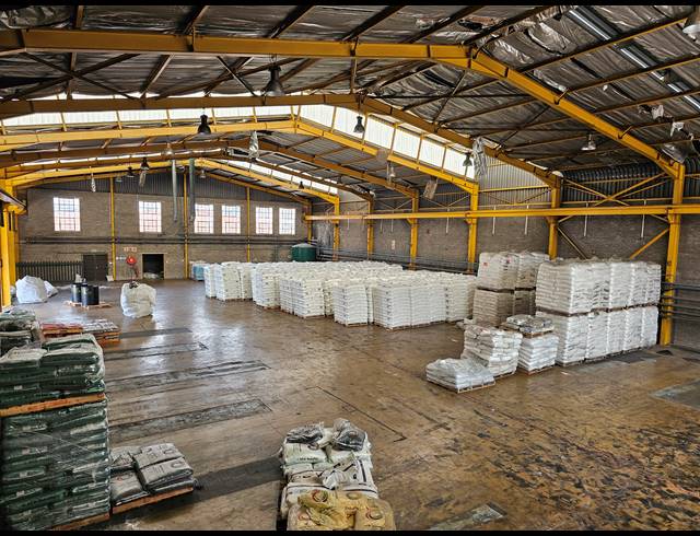 1,000M² FACTORY FOR SALE IN KYA SANDS